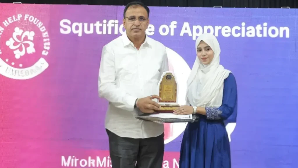 Honoring-Students-Who-Achieved-Excellent-Results